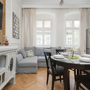 Apartment Exclusive Old Town By Renters, Wroclaw